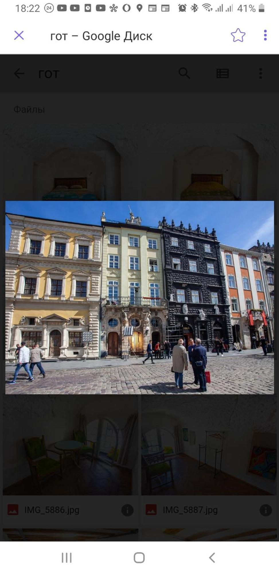 Artrooms -Round Windows Rynok Sq Lviv Buitenkant foto
